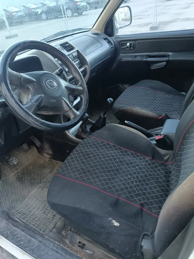 Nissan Terrano II 2004