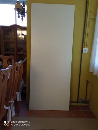 Puerta de consulta o habitación