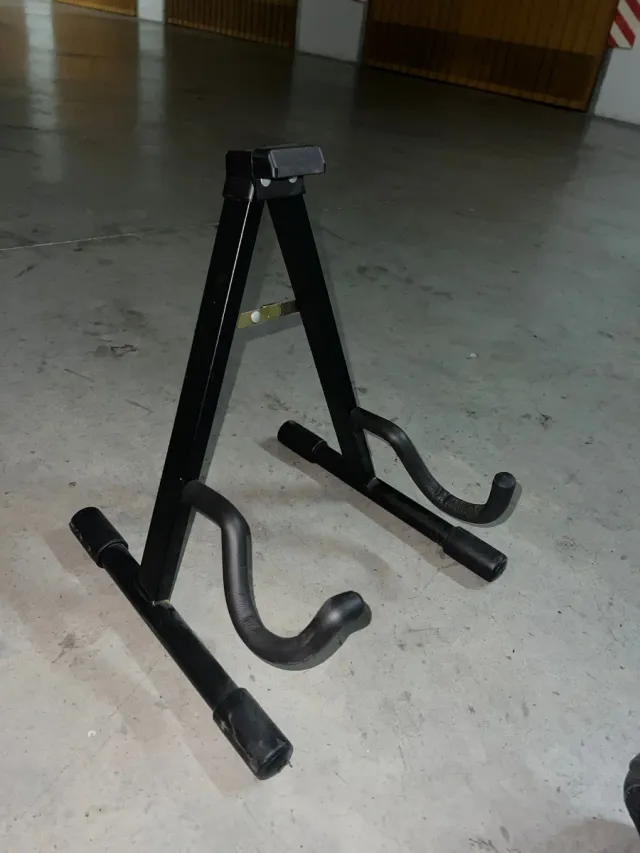 Soporte Guitarra Millenium