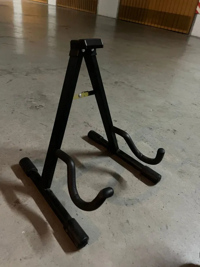 Soporte Guitarra Millenium