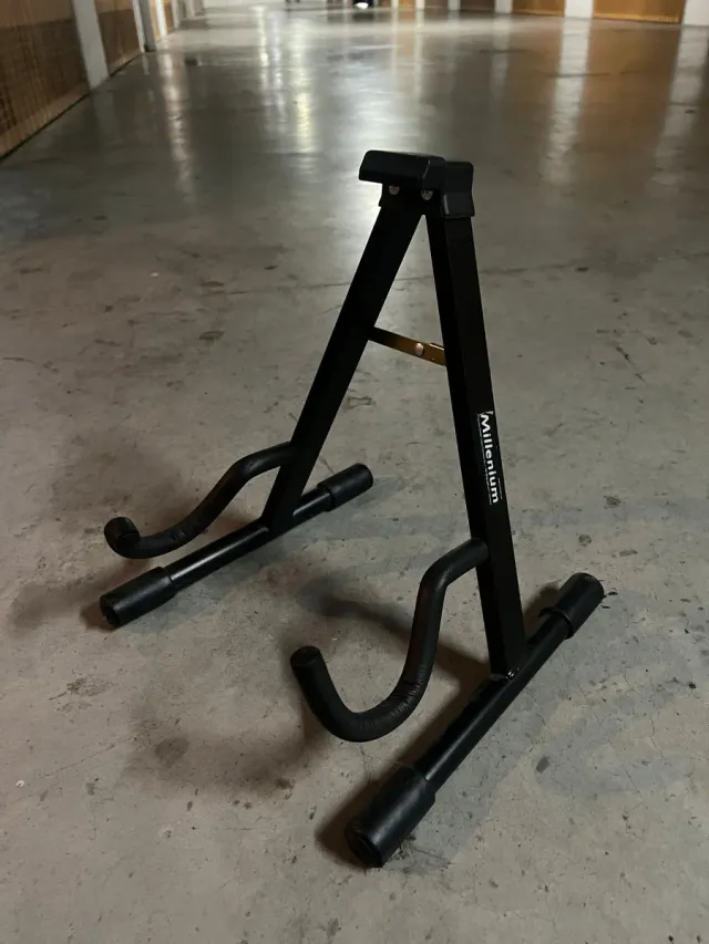 Soporte Guitarra Millenium