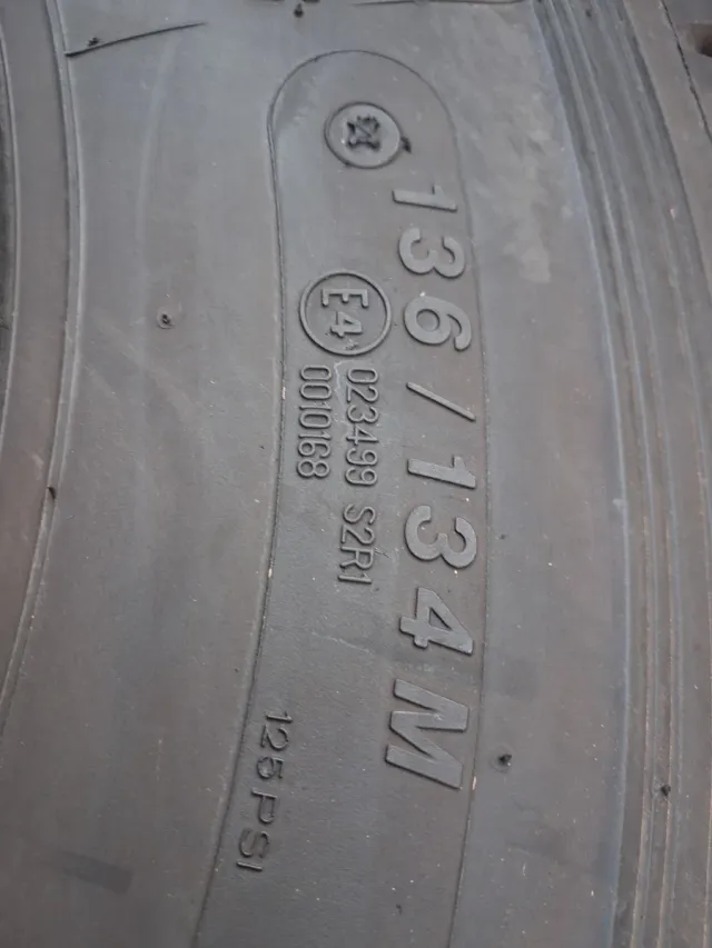 Neumáticos 245/70 R 17.5