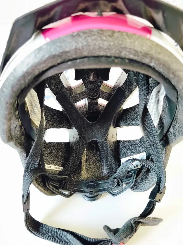 Casco de bicicleta rosa talla S/M