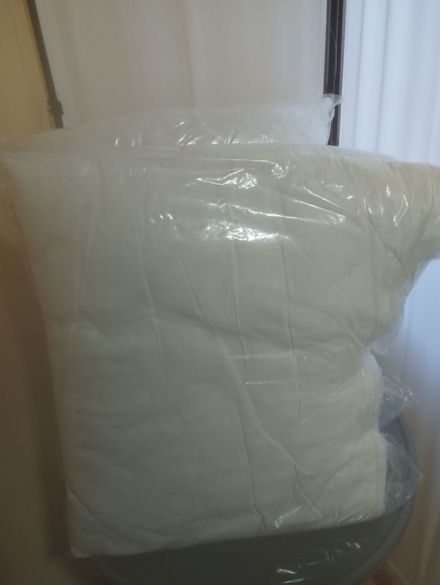 LOTE 6 COJINES Y FUNDAS 60 X 60 SIN ESTRENO PATUK