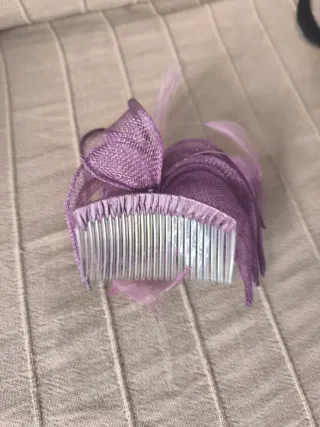 Tocado de boda morado y rosa