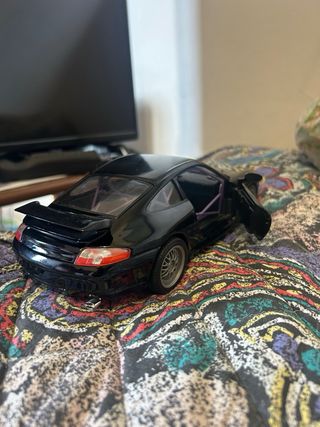 Porsche Carrera 911 Burago 1:18