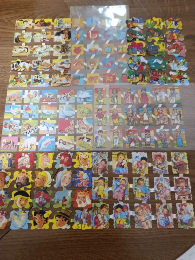 Lote de cromos troquelados