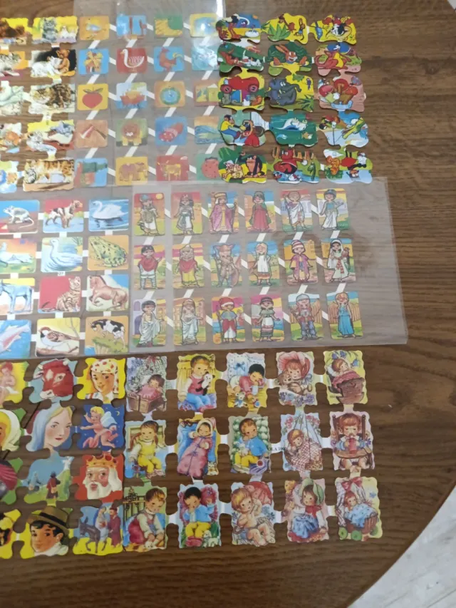 Lote de cromos troquelados