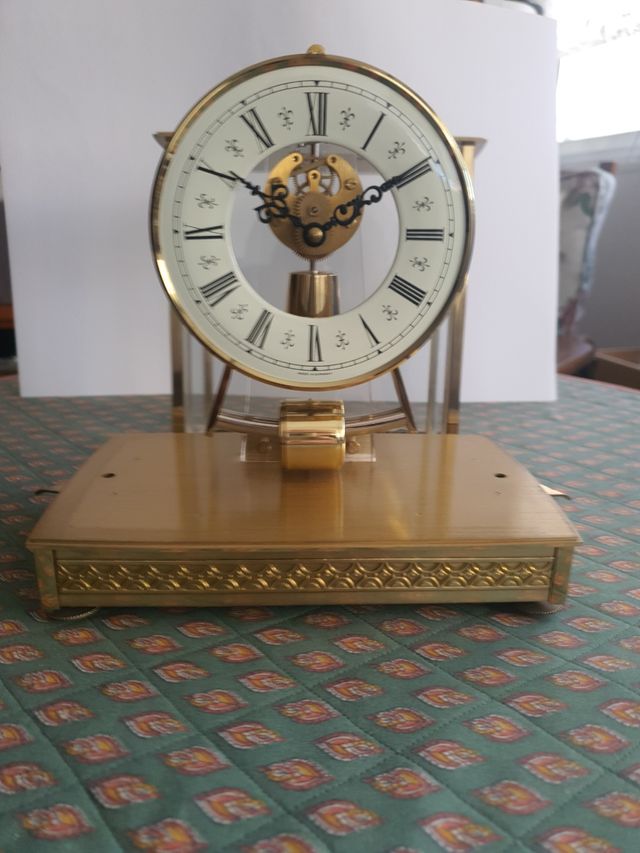 Reloj de péndulo eléctrico alemán Seth Thomas