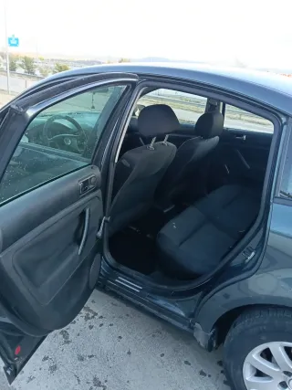 Volkswagen Passat del año 2003 el 130cv.