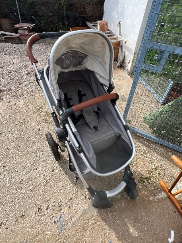 Carrito de bebé Kinderkraft gris