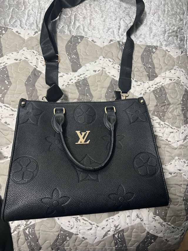 Borsa elegante Louis Vuitton nera