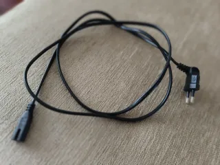Cable de alimentación negro