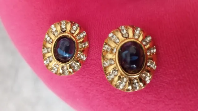 Lote de pendientes dorados con pinza