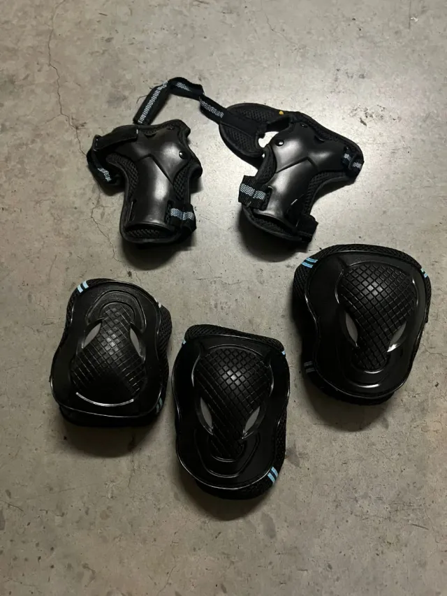 Protecciones para adulto (talla pequeña)