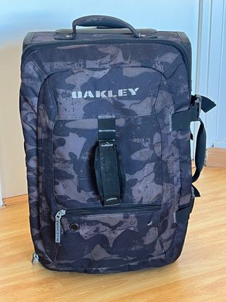 Maleta de viaje Oakley