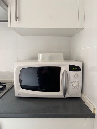 Microondas Samsung CE282DN