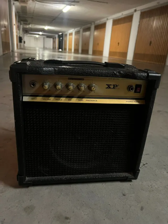 Ampli Bajo XP XA20B