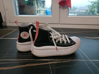 Tenis Converse plataforma negros y rosas Talla 34