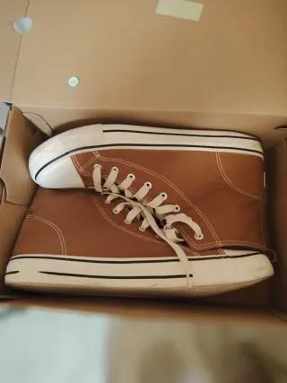 Zapatillas de hombre altas estilo converse