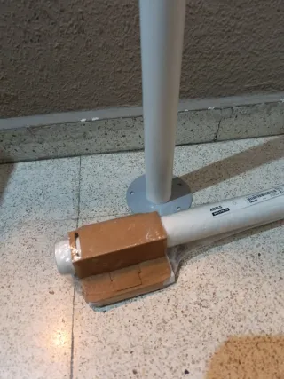 Pata IKEA modelo  ADILS blanca