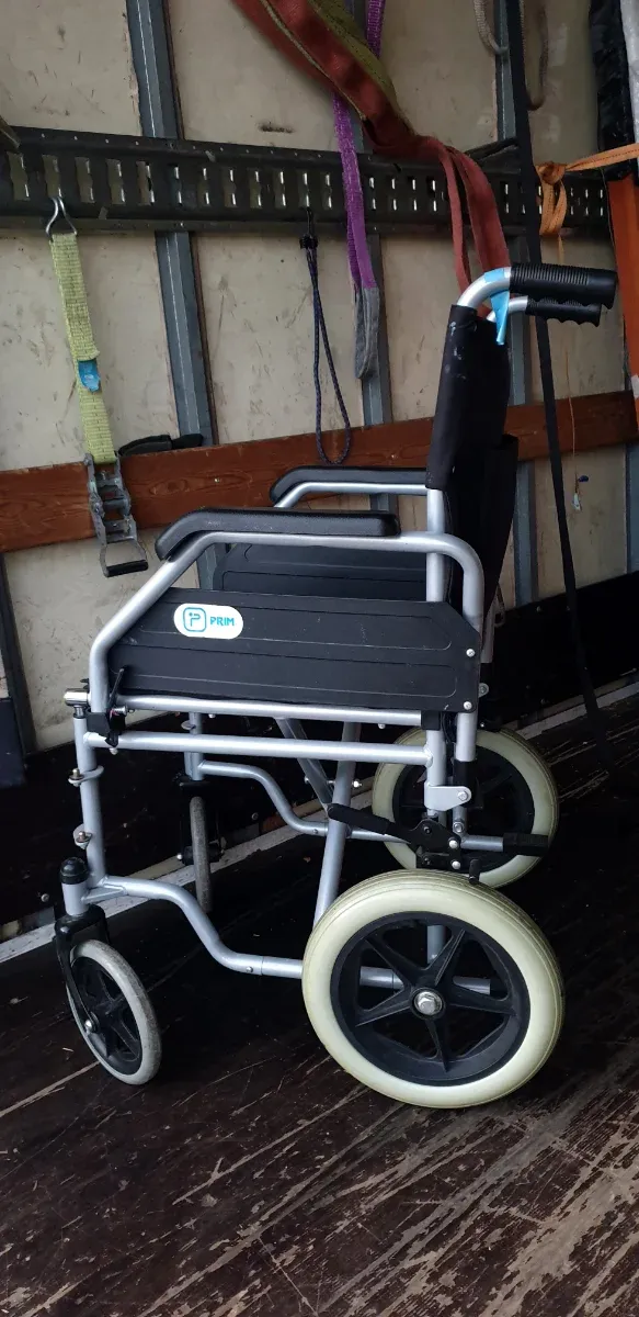 SILLAS DE RUEDAS PLEGABLE