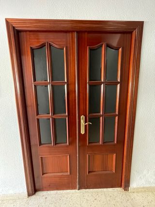 Todas las puertas de madera -180€-