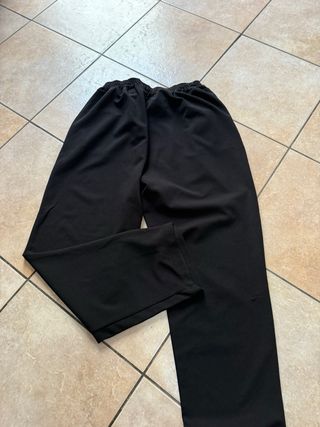 Completo blazer smanicato + pantalone nero