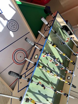 Futbolín, pin pon, billar, varios