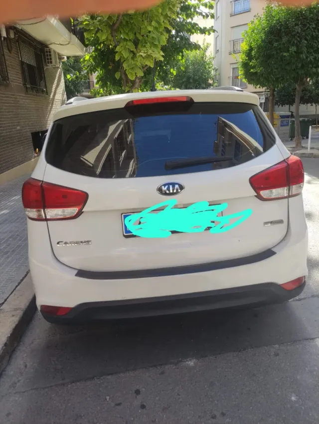 KIA Carens 2016