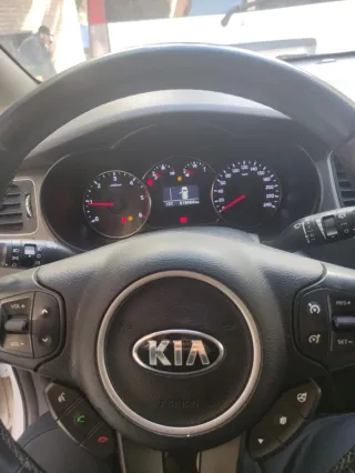 KIA Carens 2016