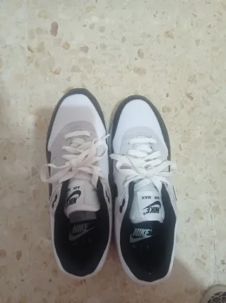 Zapatillas Nike Air Max Blancas y Negras