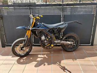 Moto 49cc rieju mrt pro año 2020,no itv