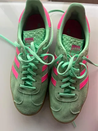 Zapatillas Adidas Gazelle Verde y Rosa