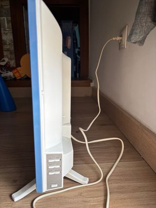 TV HD Schneider 24 Azul y Blanco