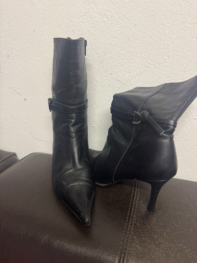 Botas de piel negras talla 39