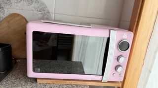 Microondas Retro Rosa Swan