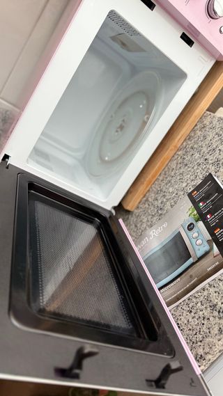 Microondas Retro Rosa Swan