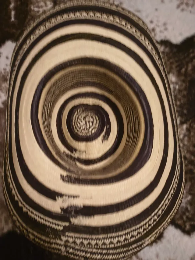 Sombrero Cafetero Beige y Negro(Colombia original)