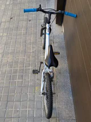 Bicicleta Infantil B’TWIN Racing Boy 300 de 20"