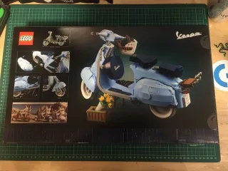 LEGO Vespa 125 (10298)