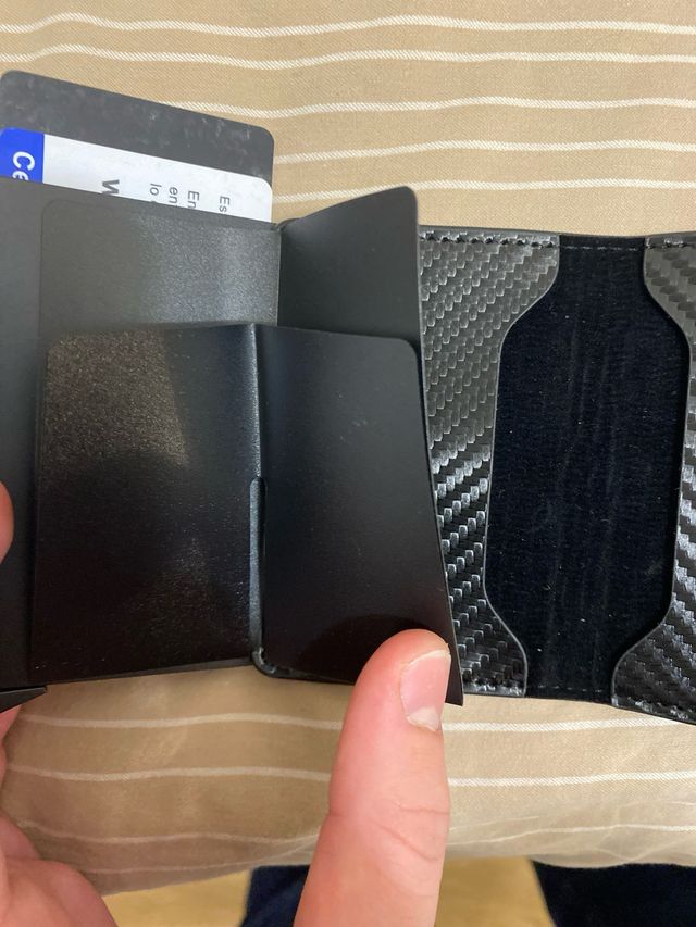 Tarjetero Negro Fibra de Carbono.