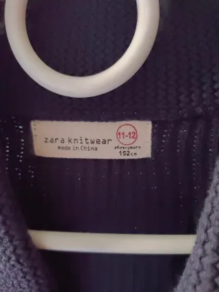 Rebeca de punto azul marino