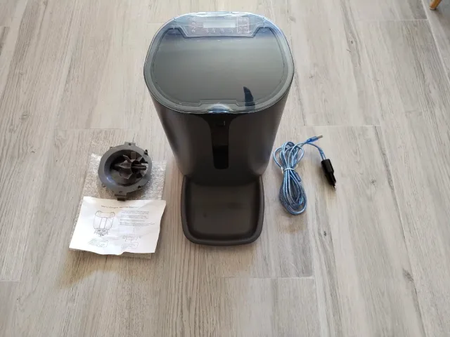 Comedero automático mascotas