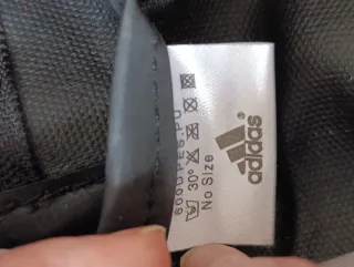 Bolso Adidas Negro y Morado