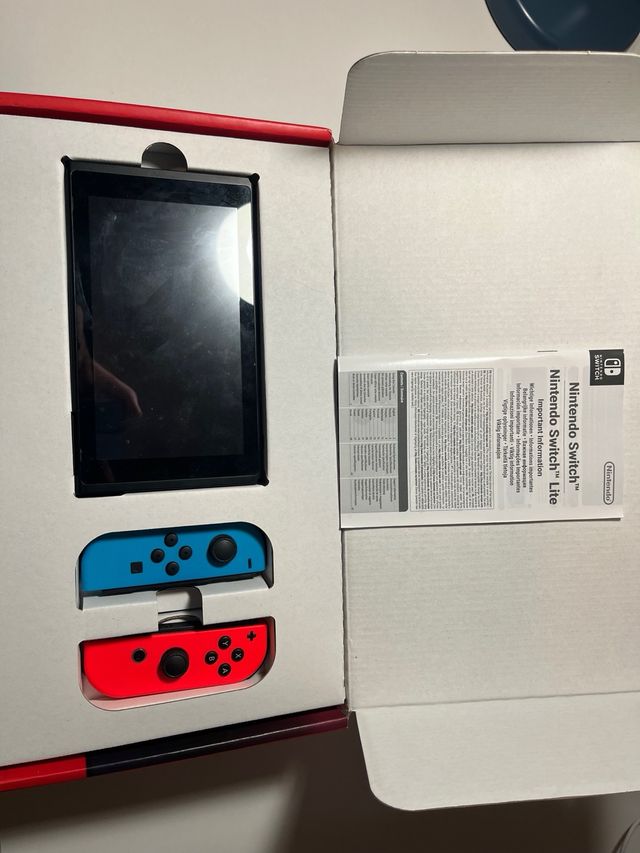 Nintendo Switch Blu e Rosso