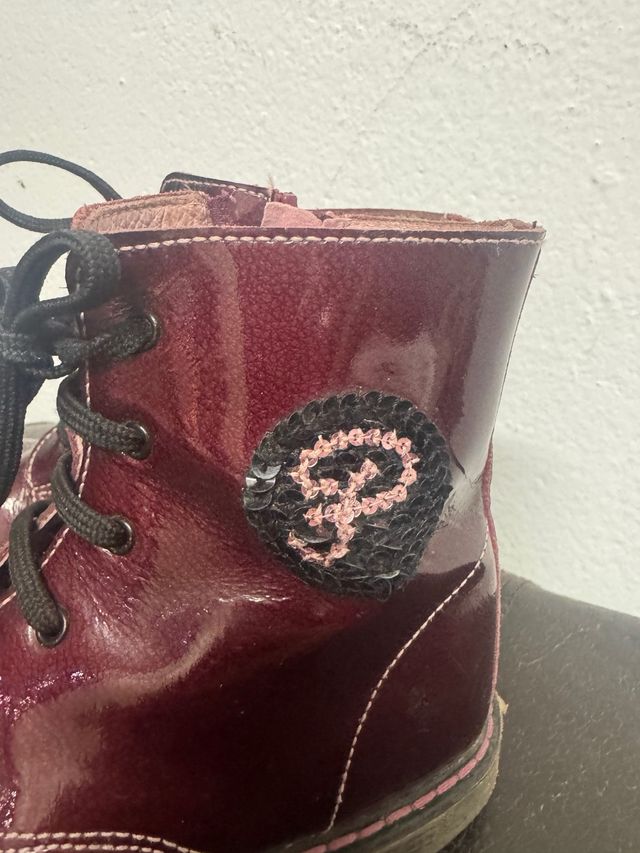 Botas de piel niña talla 29