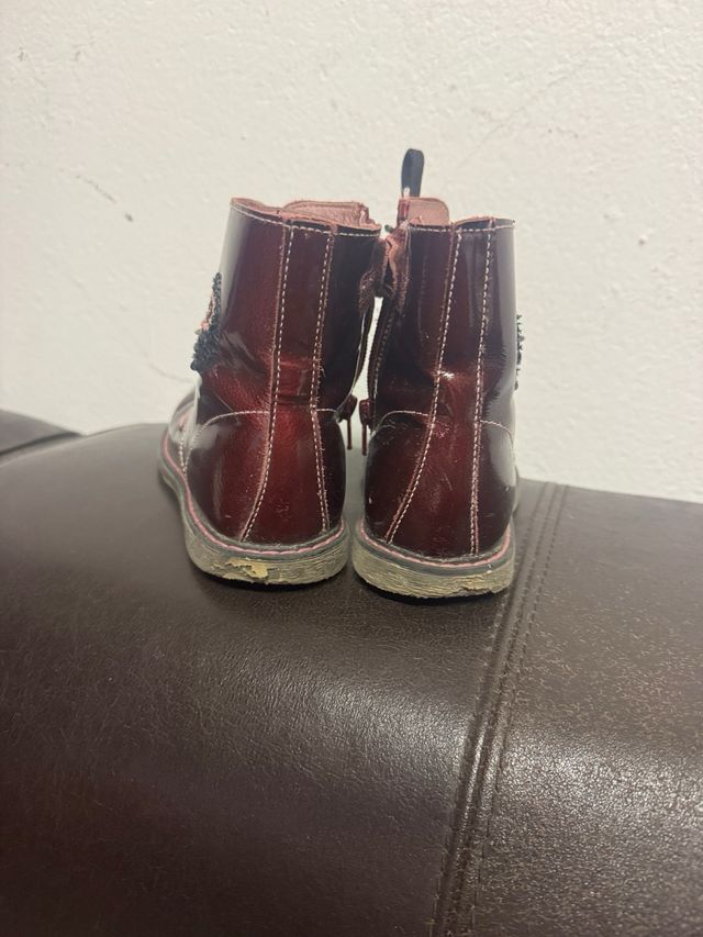 Botas de piel niña talla 29