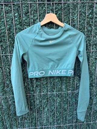 Top Nike Pro manga larga verde