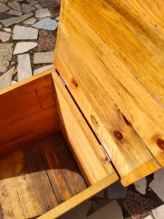 Caseta de madera para perro